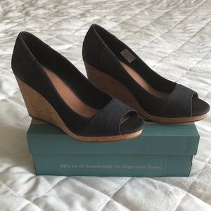 Size 8 Toms Open Toe Wedge Heels